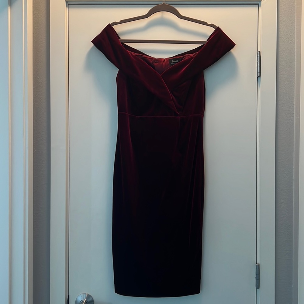 Bardōt velvet dress